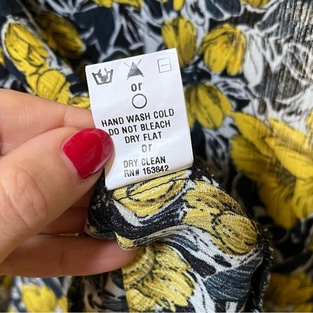 Code X Mode Floral Button Down Blouse M Nwot - image 7